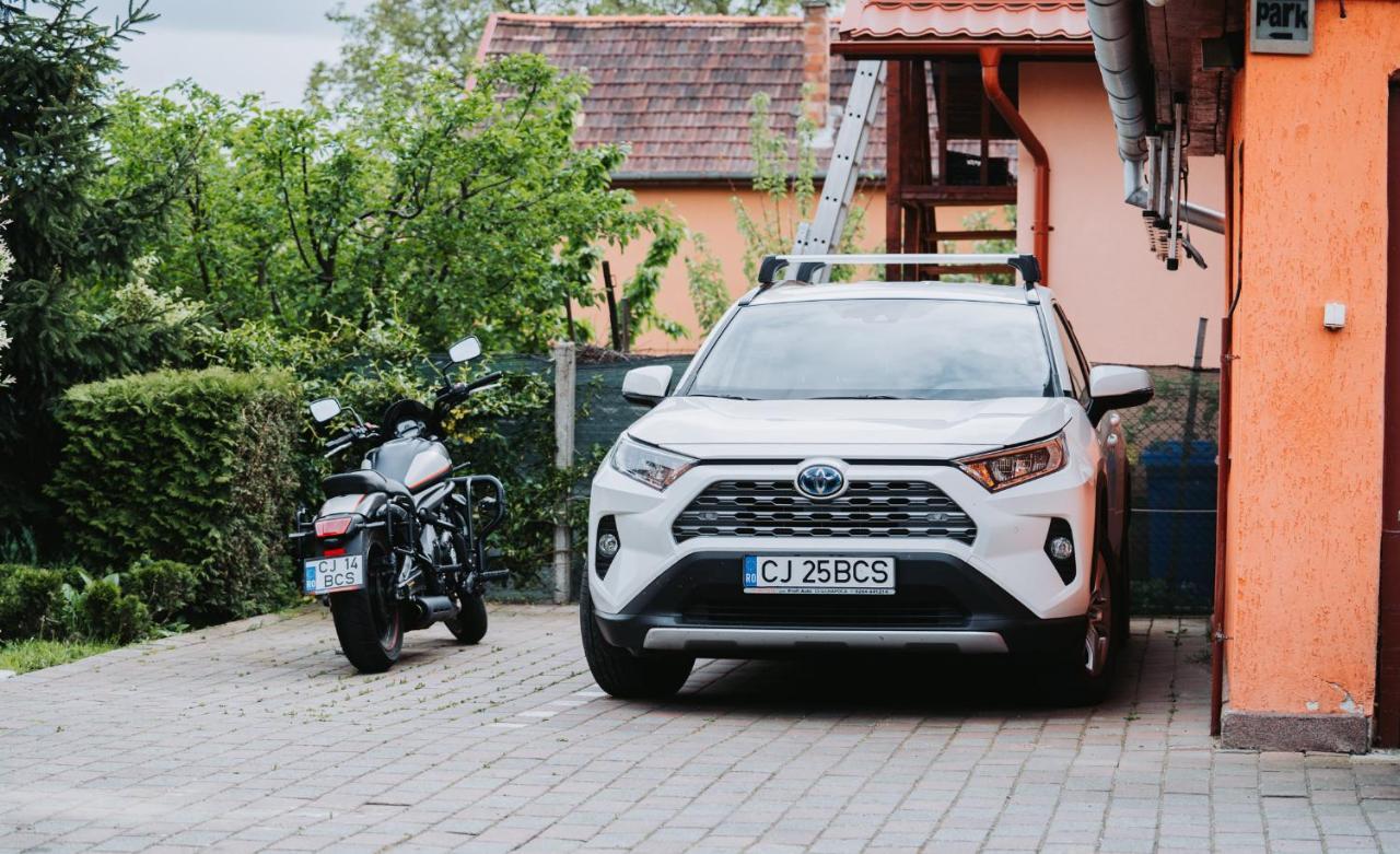Casuta Andrey & Dan Villa Mihai Viteazu  Exteriör bild